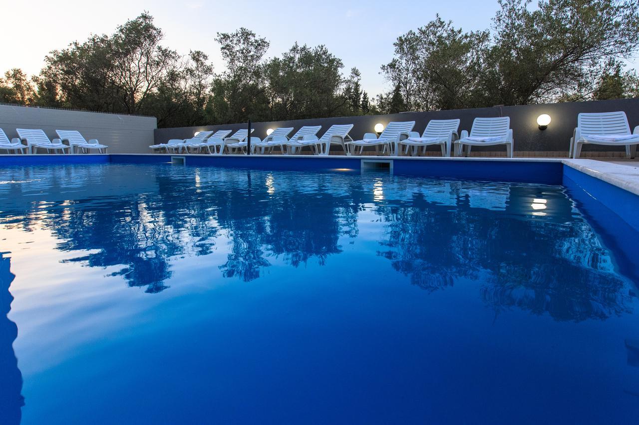 Scandinavian Hotel - Ulcinj Ulqin Luaran gambar