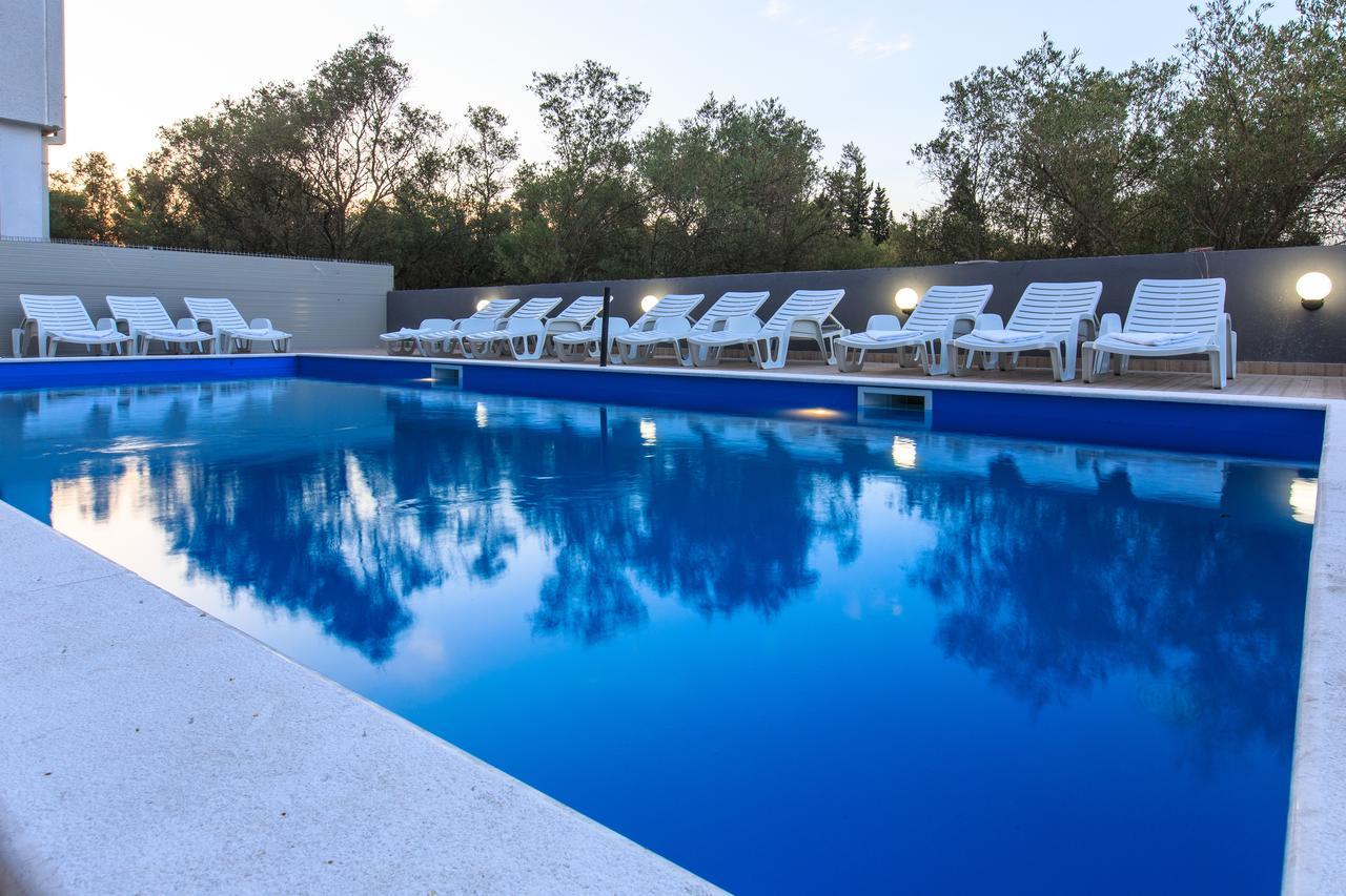 Scandinavian Hotel - Ulcinj Ulqin Luaran gambar